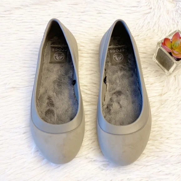 CROCS | Grey Ballet Flats loafers faux fur footbed women’s 6 - Picture 6 of 9